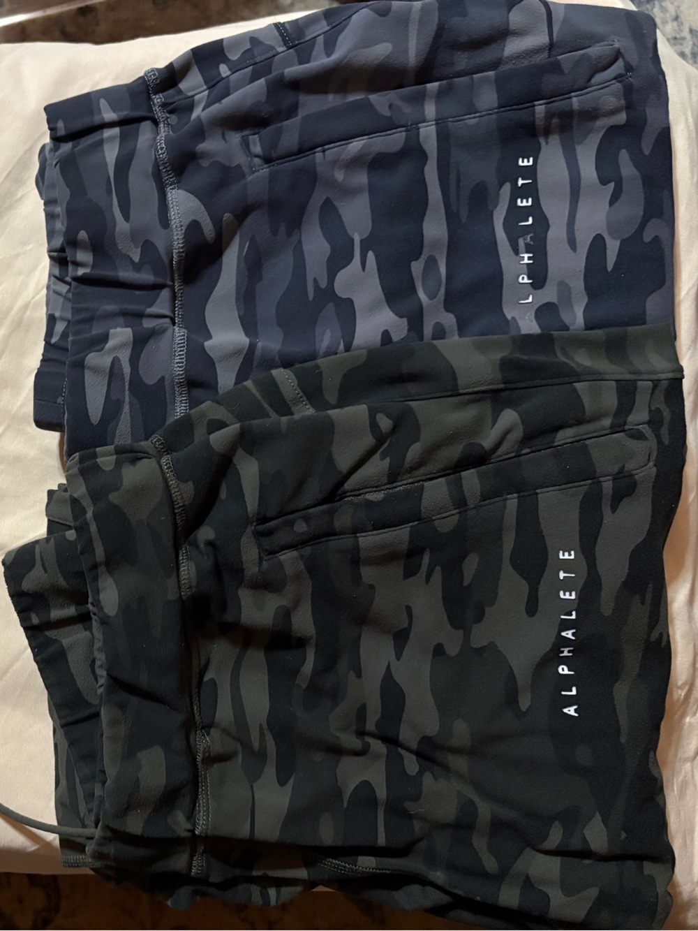 Alphalete Duo Camo Joggers in Black & Olive Drab. Size L